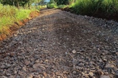  Prefeitura avança com cascalhamento em estradas vicinais da Reserva Indígena 