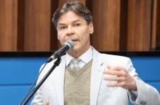  Paulo Duarte pede melhoria na iluminação do bairro Tijuca, em CG 
