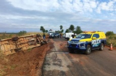  Mulher morre em colisão frontal entre Doblò e van na MS-295; motorista é preso por suspeita de embriaguez 