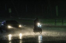  Frente fria chega com temporal e ventos de até 70 km/h em Campo Grande 
