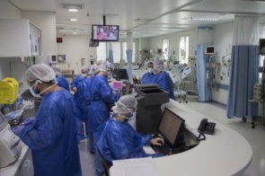 Brasil tem 30 mortes de profissionais de enfermagem por coronavírus e mais de 4 mil afastados pela doença