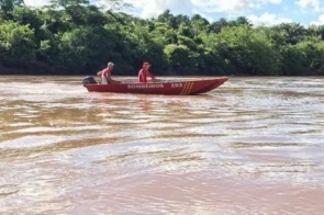 Corpo de Bombeiros suspende temporariamente buscas por pescadores desaparecidos no Rio Brilhante em Itaporã