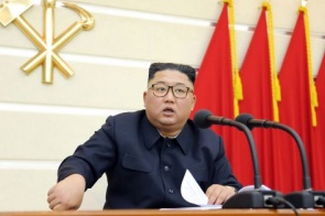 Kim Jong-un está em estado grave após cirurgia, diz TV dos EUA