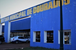 Justiça dá mais 10 dias para prefeitura de Dourados comprovar entrega de materiais para saúde