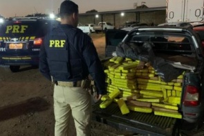 Polícia encontra mais de 700kg de maconha durante abordagem a utilitário