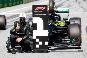 Bottas supera Hamilton e vai largar na frente na 1° corrida do ano
