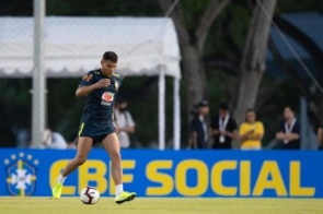 Thiago Silva se despede do PSG após oito anos defendendo o clube