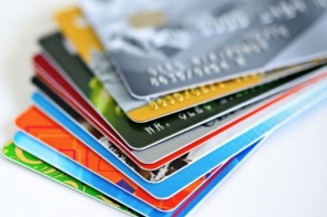 Contas de energia atrasadas podem ser parcelas em até 12 vezes no cartão de crédito