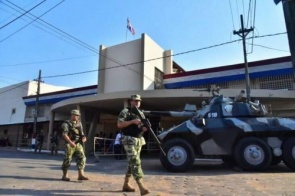 Mulher tenta entrar com dinamite no maior presídio do Paraguai