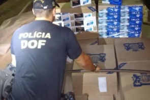 Caminhão com 15 mil pacotes de cigarros que seriam vendidos em Dourados é apreendido