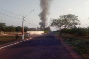 Incêndio destrói metade de fábrica de tecidos em Três Lagoas