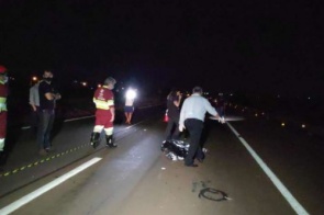 Após atropelar e matar mulher, motorista foge do local do acidente em Dourados
