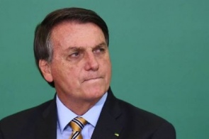 Se pagar R$ 5 mil por mês, ninguém trabalha mais, diz Bolsonaro sobre auxílio