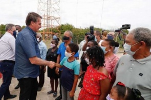 Bolsonaro: novo auxílio pode começar em março e durar até quatro meses