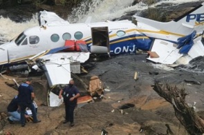 Avião que Marília Mendonça viajava era de Henrique e Juliano antes de ser vendido a empresa de táxi aéreo, diz assessoria
