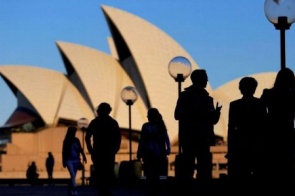 Covid: Austrália tem recorde de casos, mas mantém abertura econômica