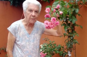 Dona Regina Brandina falece aos 93 anos em Itaporã