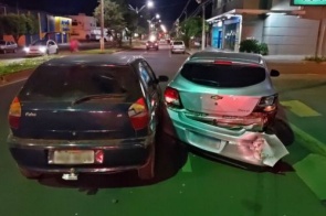 Motoristas bêbados causam acidentes e são presos em Dourados