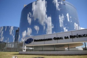 PGR pede extinção da pena de Daniel Silveira ao Supremo