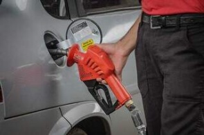Gasolina fica mais barata a partir desta sexta-feira nas distribuidoras