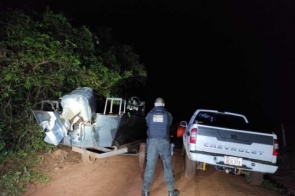 Veículo roubado no Paraná é recuperado em MS com barco acoplado 