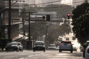 Campo Grande tem registro de chuva leve logo pela manhã