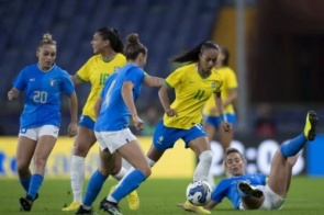 Seleção Feminina derrota a Itália e alcança 10ª vitória consecutiva