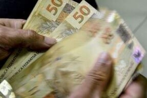 Caixa paga Bolsa Família a beneficiários com inscrição final 7