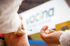 Enquete: 52% dos leitores pretendem tomar a vacina bivalente contra covid