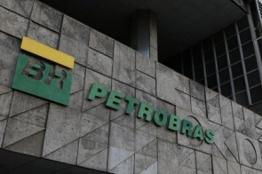 Governo indica novos candidatos para conselhos da Petrobras