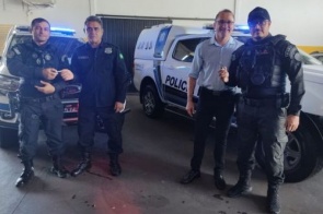Polícia Penal de MS recebe novos veículos para transporte de presos e ações operacionais