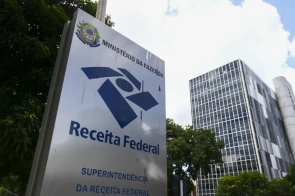 É melhor fazer a declaração do IRPF completa ou simplificada?
