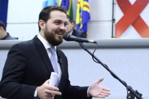Claudinho Serra e mais 5 são denunciadas por fraudar licitação em Sidrolândia