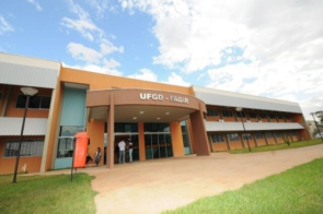 Com salários de até R$ 8,3 mil, seleção da UFGD segue com inscrições abertas