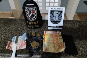 Jovem é preso por tráfico de drogas em Coxim