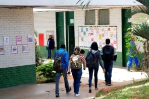 Escola deve estimular descanso e abrir espaço para neurodivergentes, prevê projeto