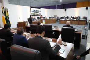 Câmara aprova estacionamento rotativo e avança com projetos de mobilidade