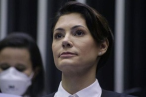 Michelle Bolsonaro deixa comando do PL Mulher após crise familiar e foco na saúde de Jair Bolsonaro