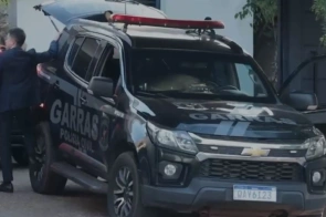 Polícia cumpre mandados em operação que tem influencer como um dos alvos