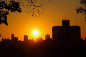 Calor chega a 43°C e MS entra no primeiro grande episódio de calor da primavera