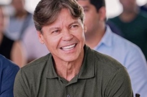 Deputado Paulo Duarte instala stent após passar mal e ser internado