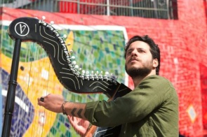 Harpista Rafael Deboleto leva música sul-mato-grossense a concerto internacional no Paraguai