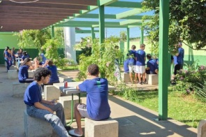 Entre a bolsa e as cotas, estudantes pobres enfrentam escolha difícil