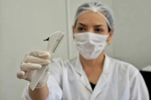 Implante contraceptivo usado no SUS passa a valer por cinco anos