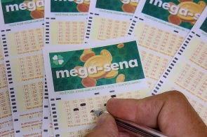 Mega-Sena acumula novamente e prêmio vai a R$ 320 milhões