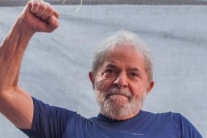 'Vou cumprir mandado' de prisão, diz Lula
