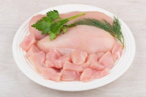 Anvisa proíbe lote de peito de frango em todo país por risco de meningite