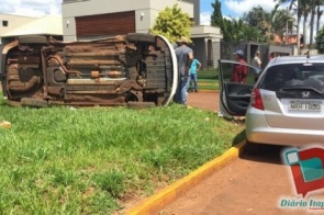 Motorista invade preferencial e veículos ficam destruídos após acidente na Av. São José de Itaporã