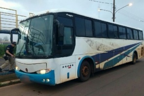 Ônibus com placas de Itaporã é apreendido com carga milionária de eletrônicos