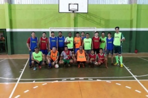 Empresa DuCampo faz doação de artigos esportivos a desportistas do distrito de Piraporã